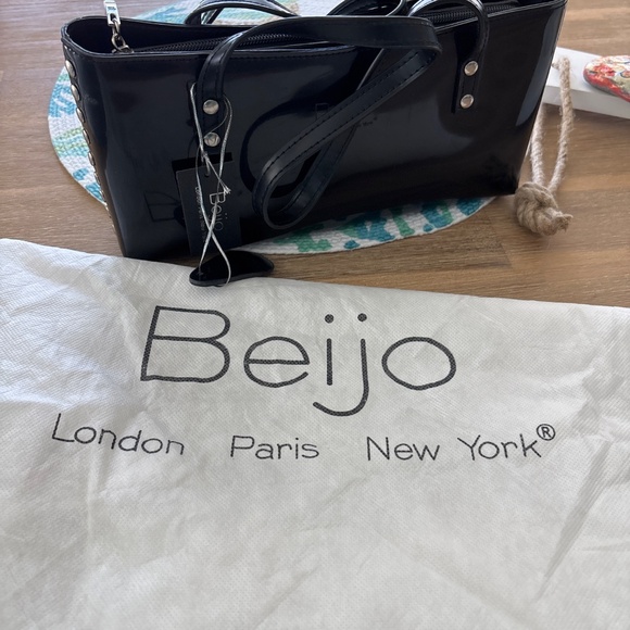 NWT Beijo Black Patent Bag - Picture 9 of 9